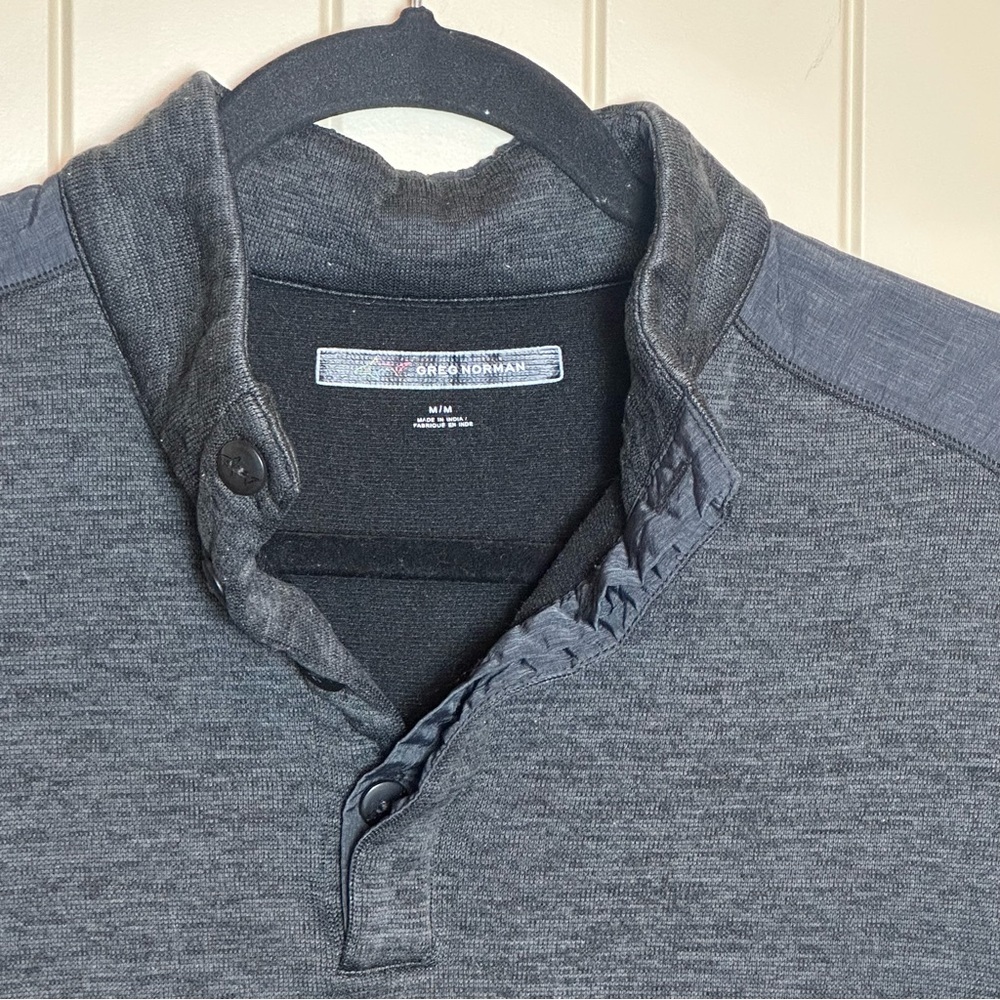 GREG NORMAN Gray Heather Men's M Pullover Sweater 1/4 Button Pocket Golf Fleece - Picture 3 of 16